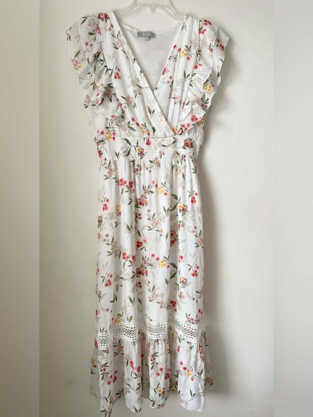 J Gee White Floral Boho Maxi Dress with Crochet Lace Inserts - Size Large